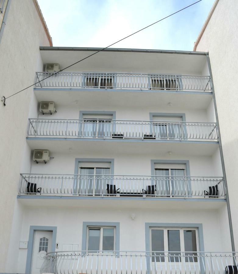 Bridge And Beach Apartments Трогир Экстерьер фото